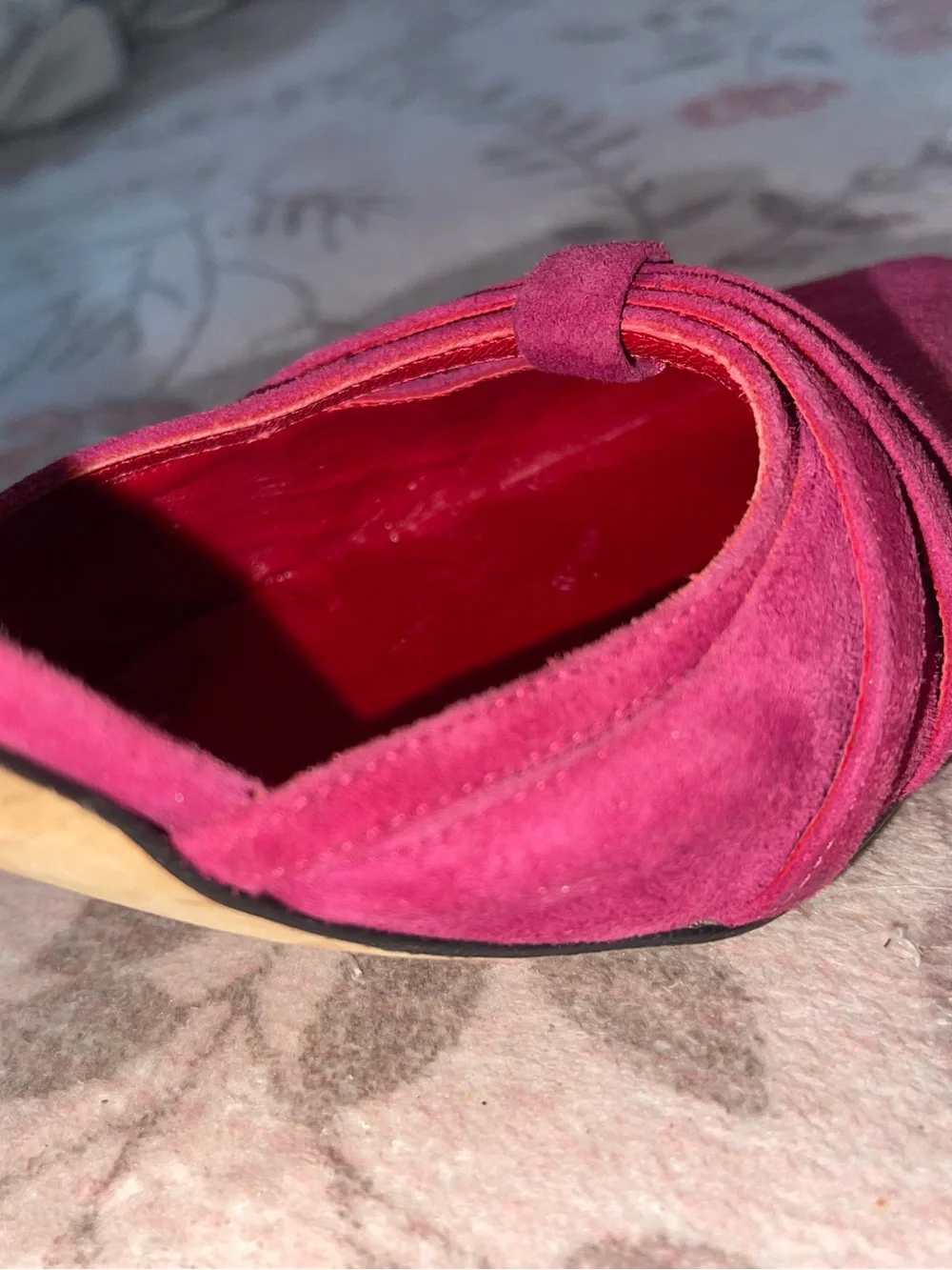 Manolo Blahnik Tayler Suede D'Orsay Pumps Berry Fuchsia Pink 38.5 / US W 8.5